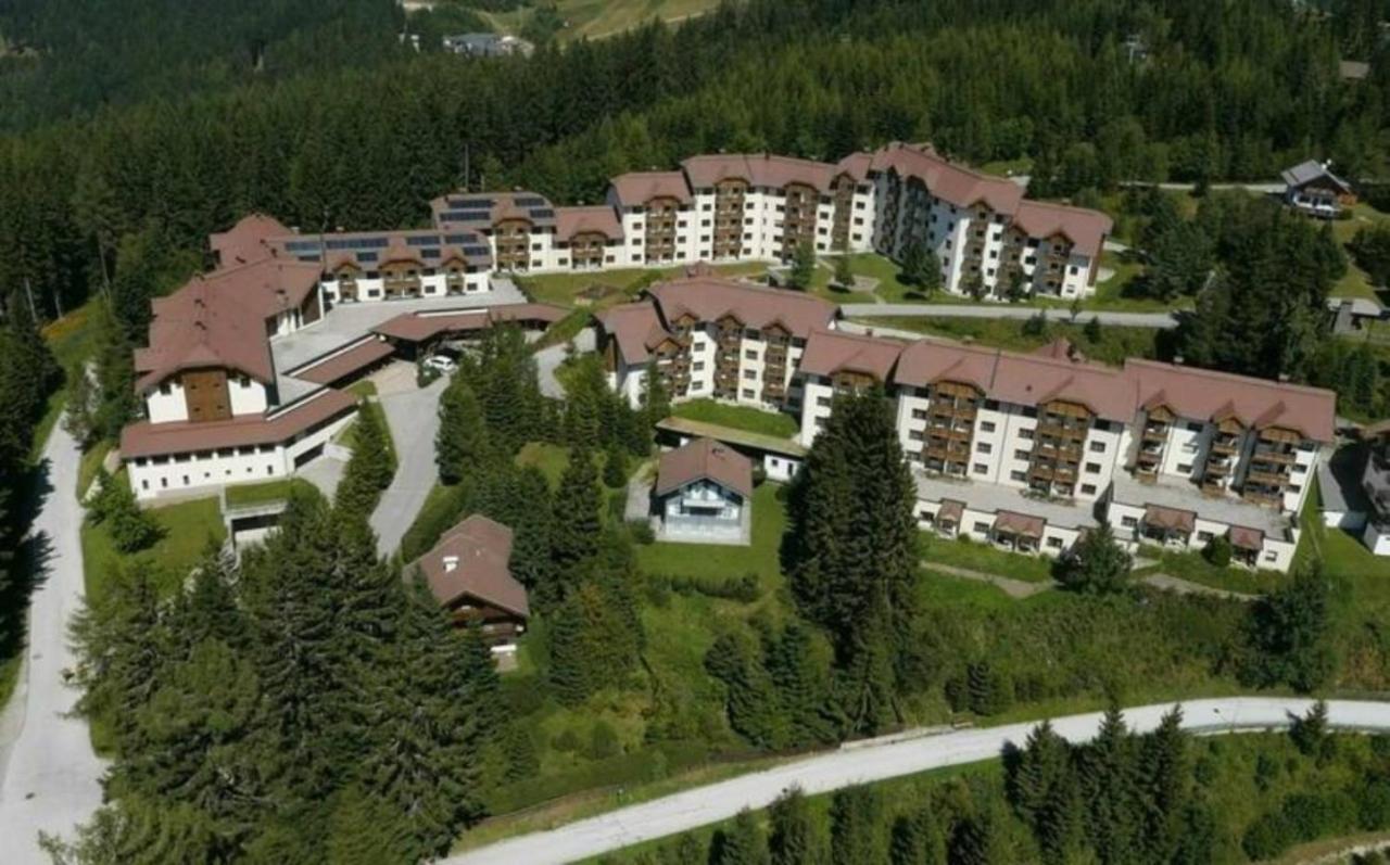 Ferienapartment Kanzelhoehe An Der Skipiste Kanzelhohe Luaran gambar